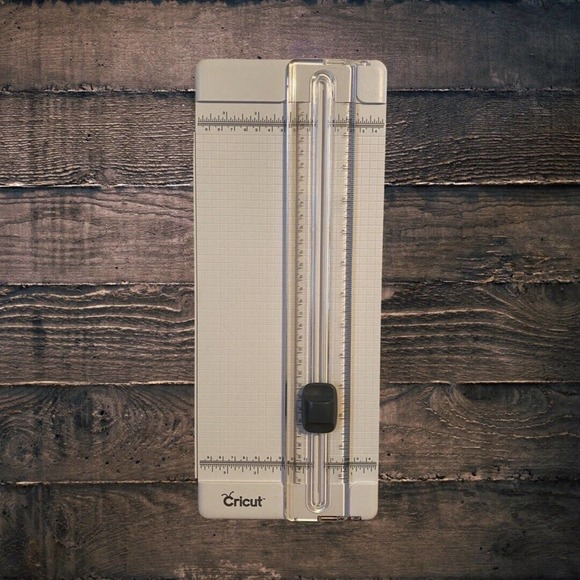 Cricut Other Cricut Adjustable Paper Measuring Cutting Board White